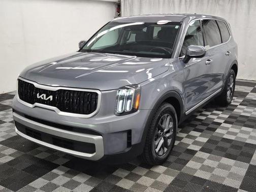 2023 Kia Telluride LX