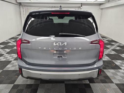 2023 Kia Telluride LX