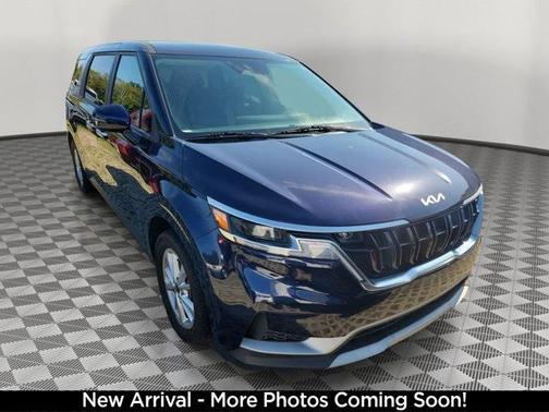 2022 Kia Carnival LXS