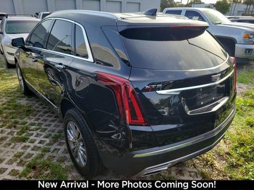 2022 Cadillac XT5 Premium Luxury