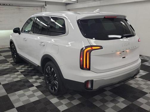 2023 Kia Telluride SX