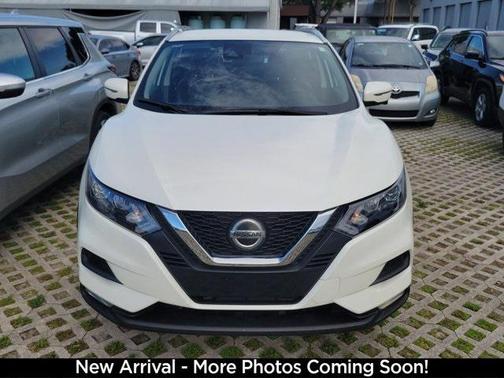 2020 Nissan Rogue Sport SV