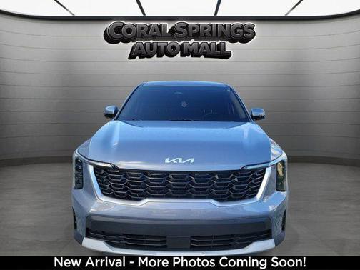 Everlasting Silver 2024 Kia Sorento LX