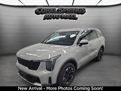 Wolf Gray 2025 Kia Sorento S