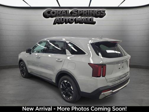 Wolf Gray 2025 Kia Sorento S