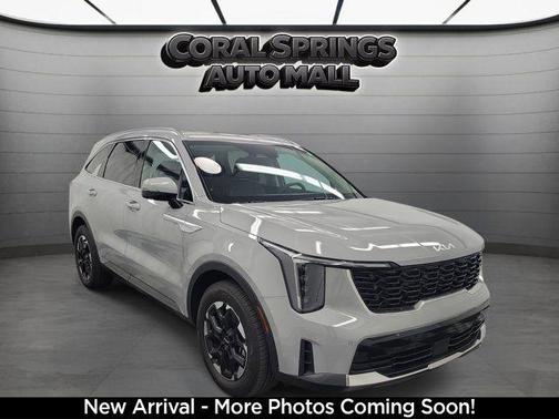 Wolf Gray 2025 Kia Sorento S