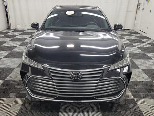 2022 Toyota Avalon XLE