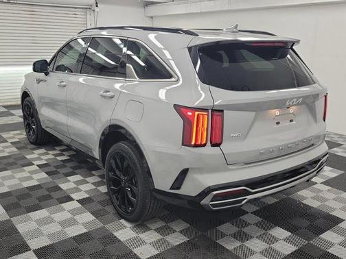 2022 Kia Sorento SX