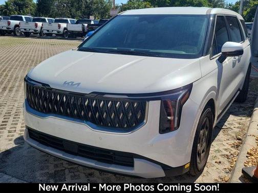 2025 Kia Carnival LXS