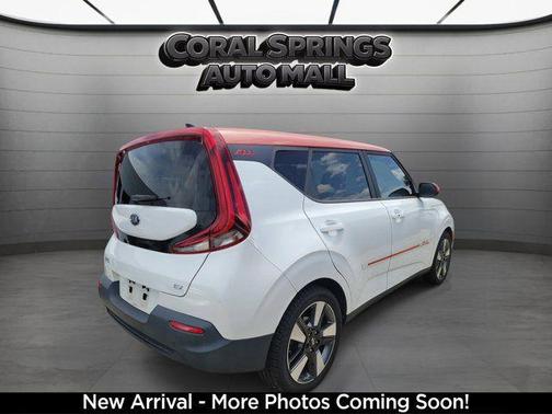Snow White Pearl 2020 Kia Soul EX
