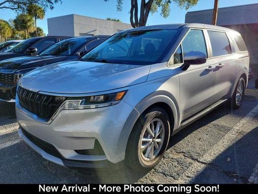 2022 Kia Carnival LXS