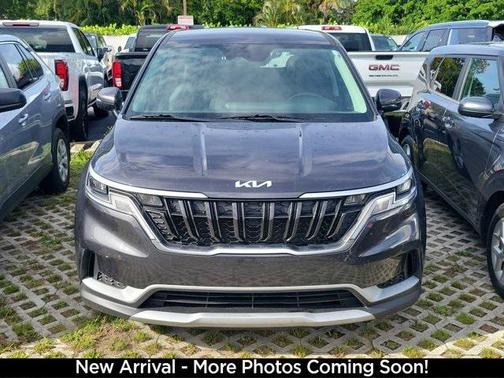 2024 Kia Carnival LX