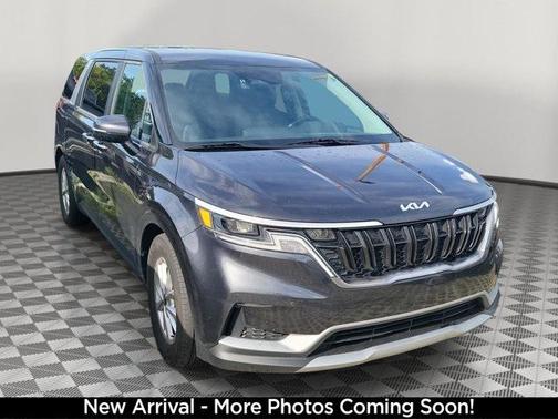 2024 Kia Carnival LX
