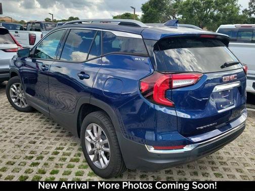 2022 GMC Terrain SLT