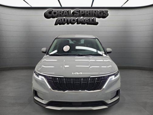 Ceramic Silver 2024 Kia Carnival EX