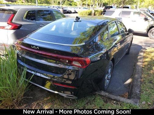 2023 Kia K5 LXS