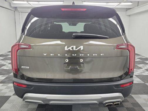 Dark Moss 2022 Kia Telluride SX