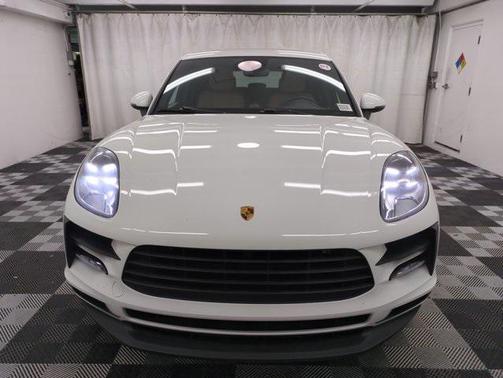 2021 Porsche Macan Base