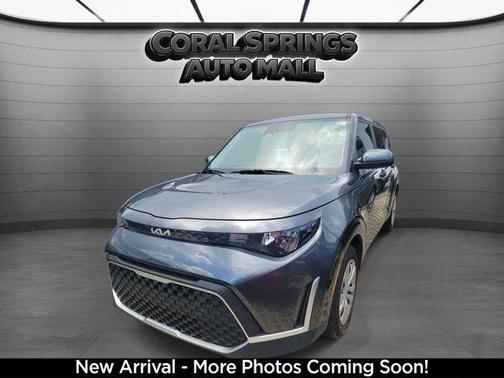 Gravity Gray 2024 Kia Soul LX