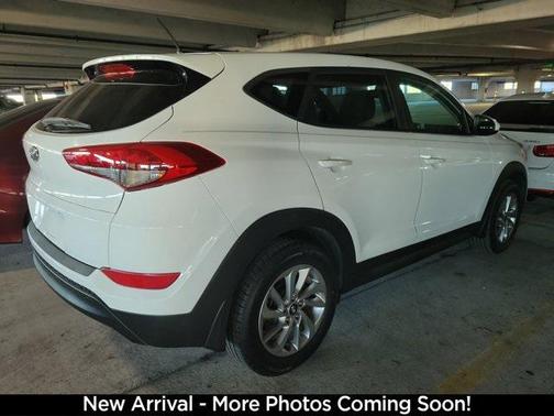 2016 Hyundai TUCSON SE