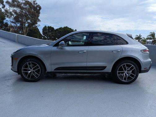 2023 Porsche Macan T
