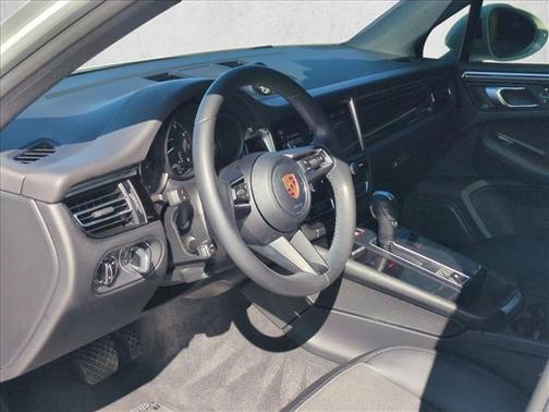 White 2022 Porsche Macan Macan