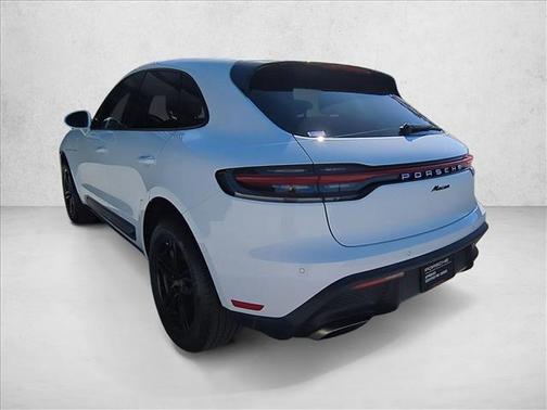 White 2022 Porsche Macan Macan