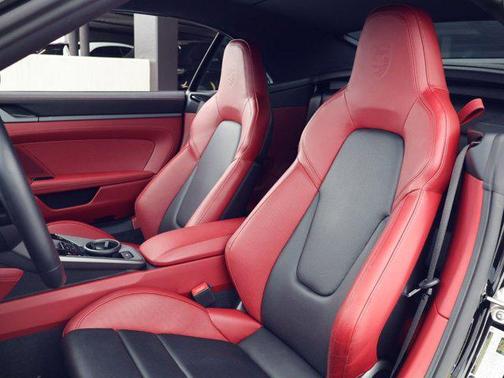 Jet Black Metallic 2021 Porsche 911 911 Carrera S