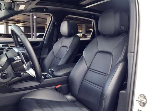 White 2021 Porsche Cayenne Cayenne
