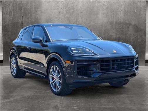 2024 Porsche Cayenne S