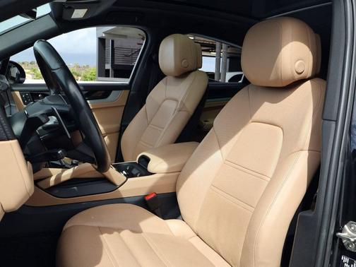 Chromite Black Metallic 2024 Porsche Cayenne Cayenne