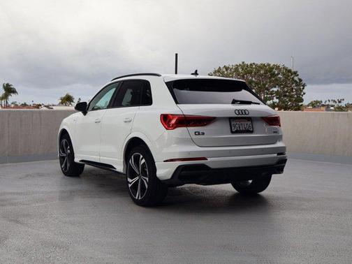 2023 Audi Q3 45 S line Premium Plus