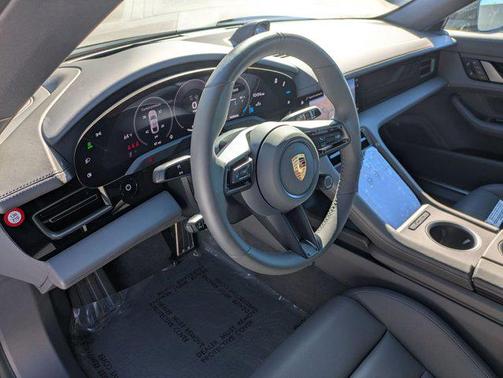 2025 Porsche Taycan 4