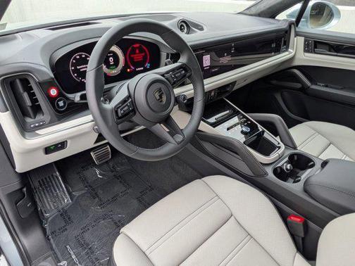 2025 Porsche Cayenne Turbo