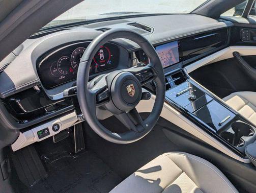 2024 Porsche Panamera RWD