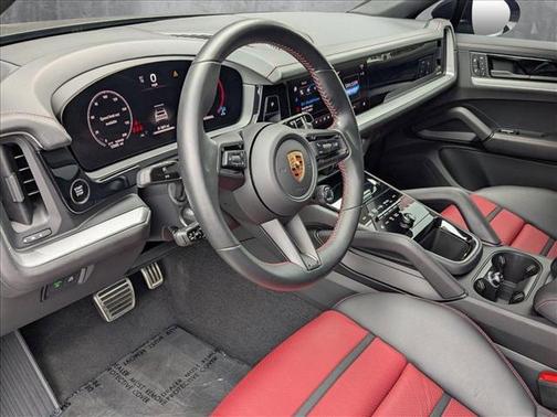 2024 Porsche Cayenne S