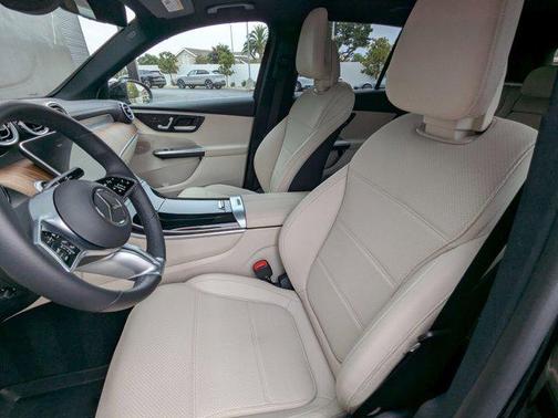 2024 Mercedes-Benz GLC 300 4MATIC