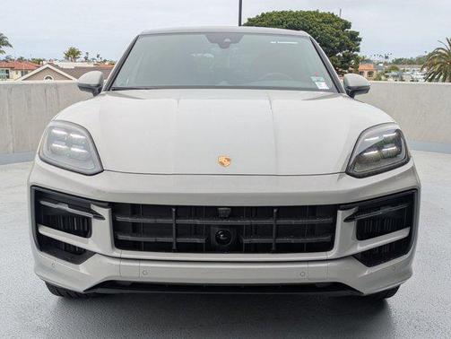 Carerra White 2025 Porsche Macan Macan