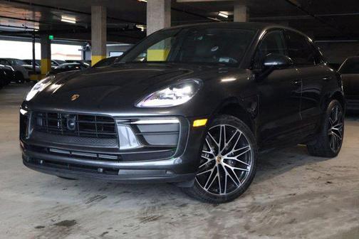 2022 Porsche Macan AWD