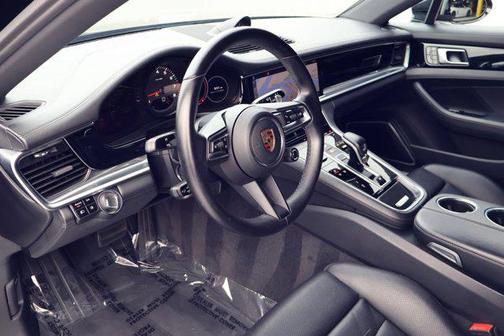 2021 Porsche Panamera 4