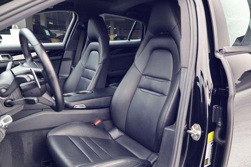 2021 Porsche Panamera 4