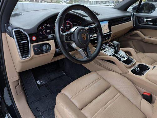 2023 Porsche Cayenne Platinum Edition