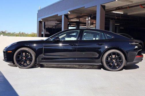 2026 Porsche Panamera RWD