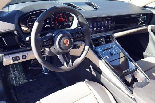 2026 Porsche Panamera RWD