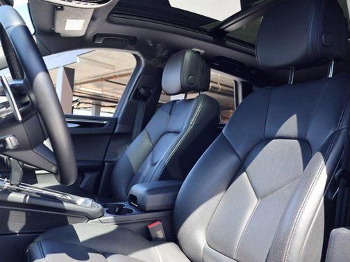 Black 2023 Porsche Macan Macan