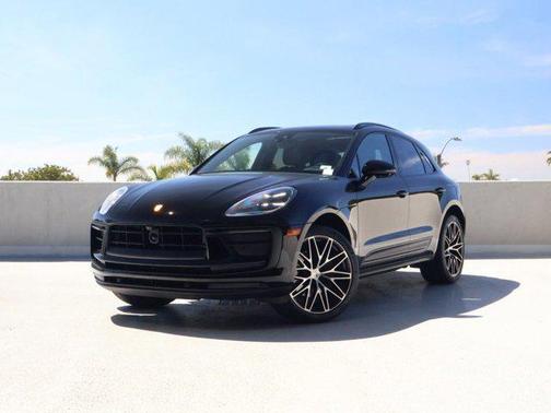 Black 2023 Porsche Macan Macan