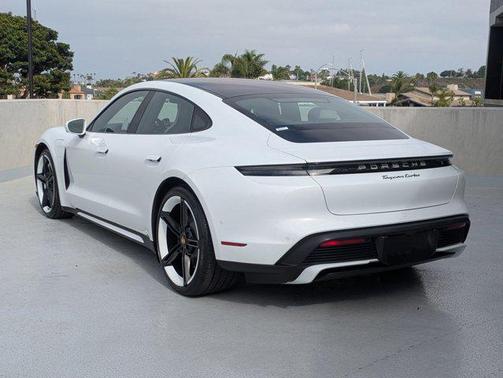 2020 Porsche Taycan Turbo