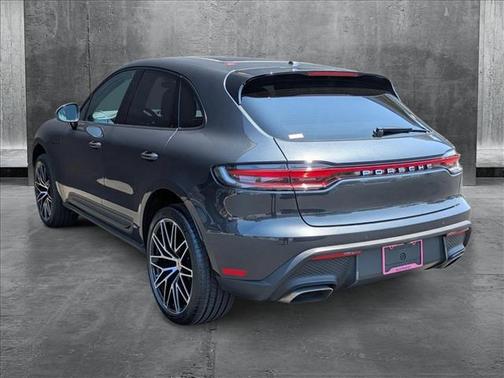 2024 Porsche Macan Base
