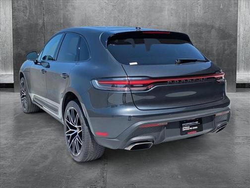 2024 Porsche Macan Base