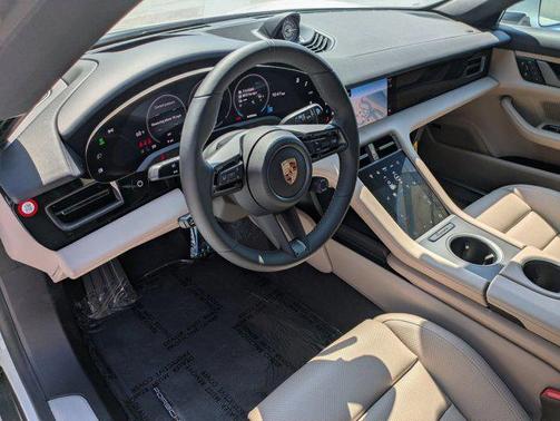 2025 Porsche Taycan 4